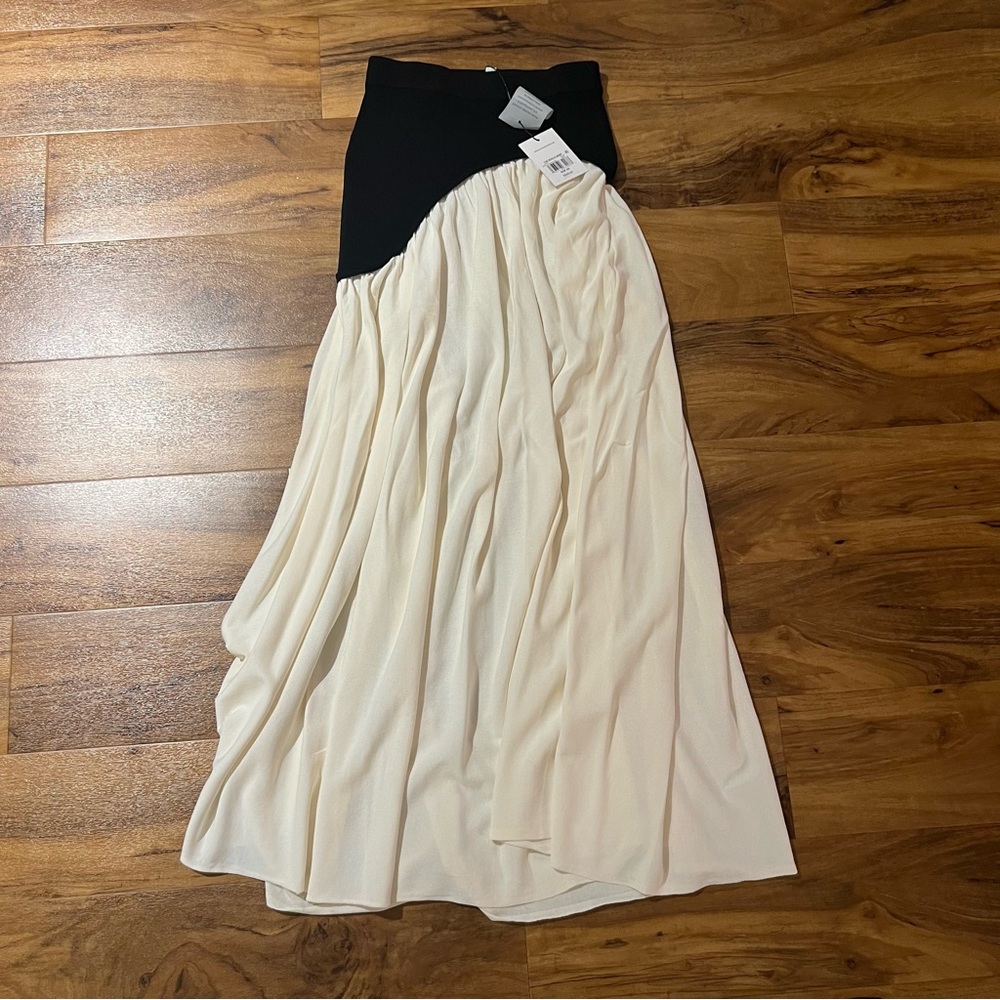Solid and striped soglio skirt NWT